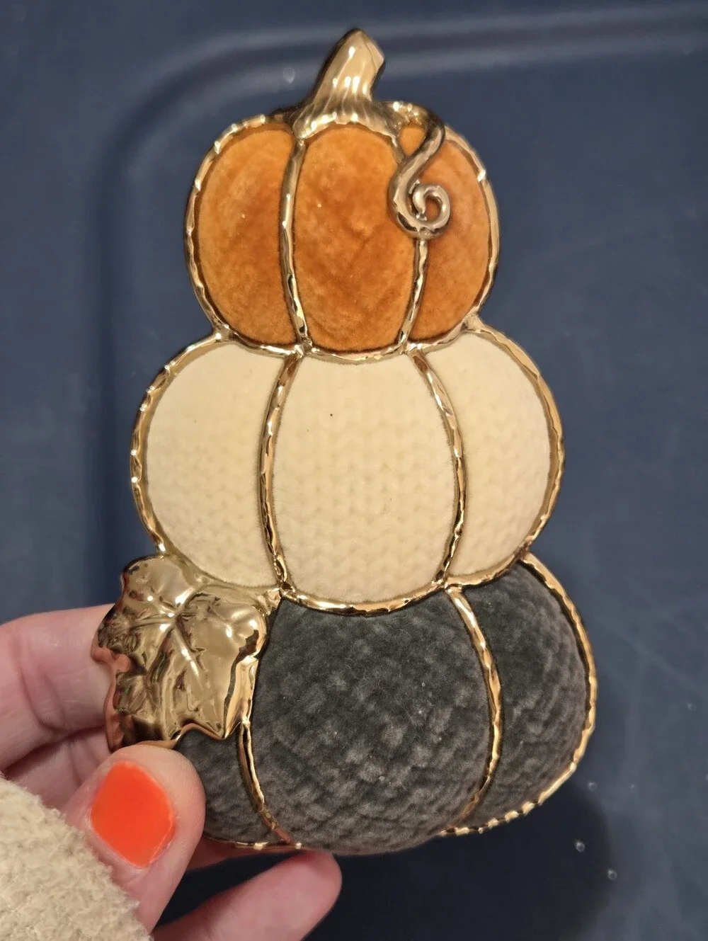 Bath & Body Works Fall Stacked Pumpkins Wallflower Plugin - Picture 5 of 5